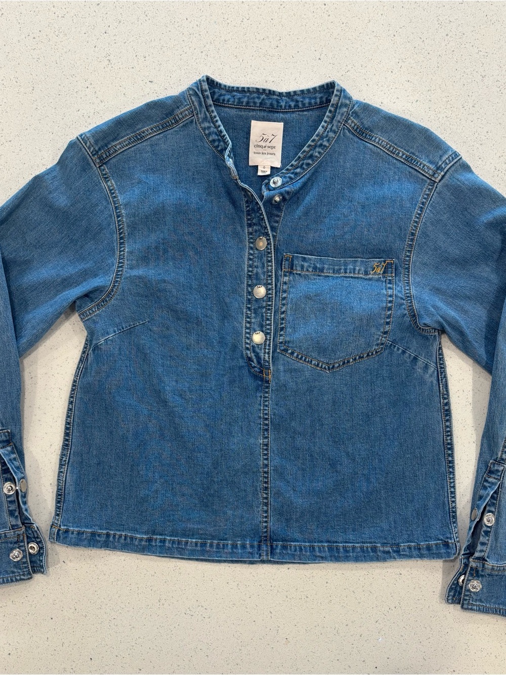 cinq a sept Designer Denim Pullover Medium-Wash Metal Snaps Shirt, Size 0/XS